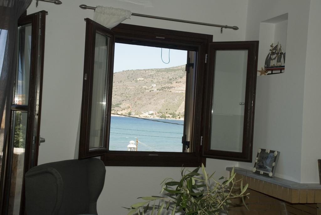Appartement Elezar Néon Oítilon
